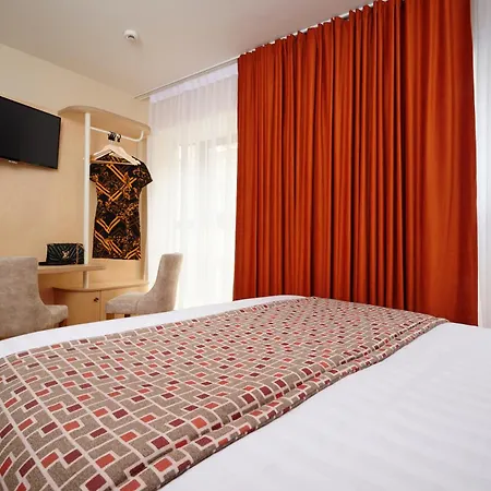 Vlh Montparnasse Eiffel