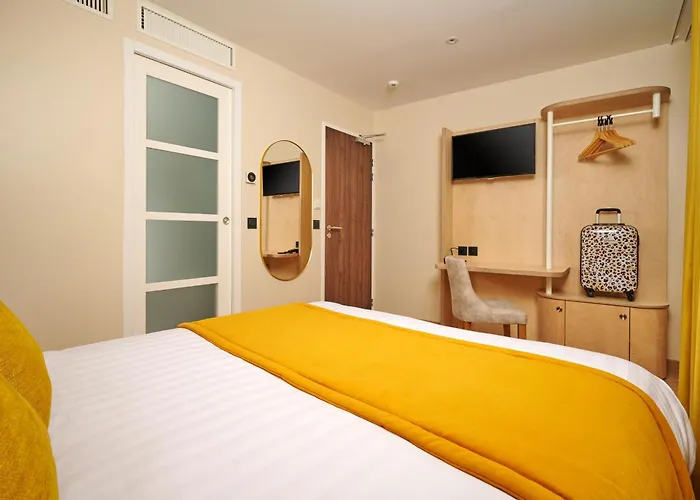 Vlh Montparnasse Eiffel 3*