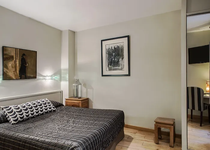 Vlh Montparnasse Eiffel Hotel 3*