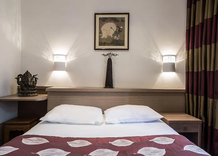 Vlh Montparnasse Eiffel Parigi