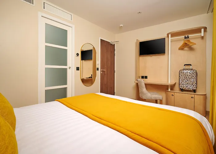 Hotel Vlh Montparnasse Eiffel 3*