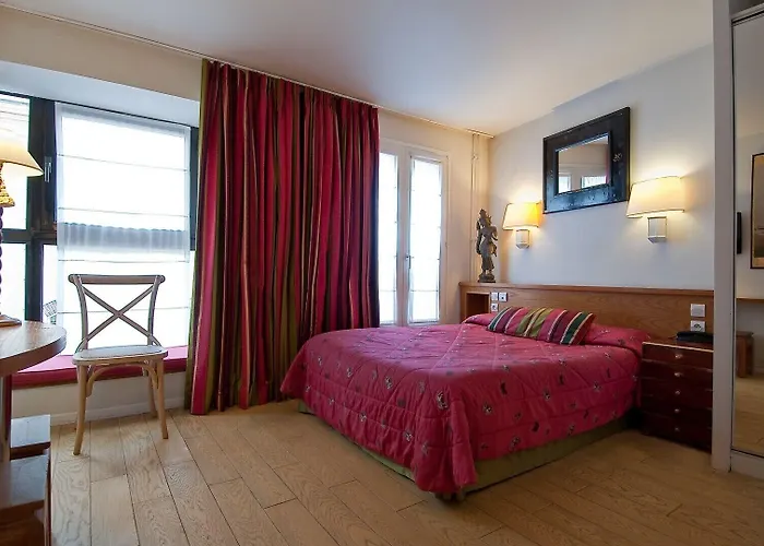 Vlh Montparnasse Eiffel 3*