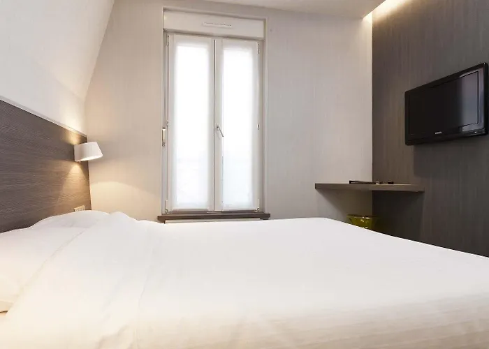 Vlh Montparnasse Eiffel 3*