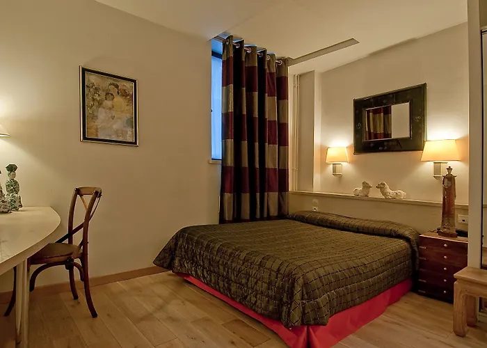 Hotel Vlh Montparnasse Eiffel Paris